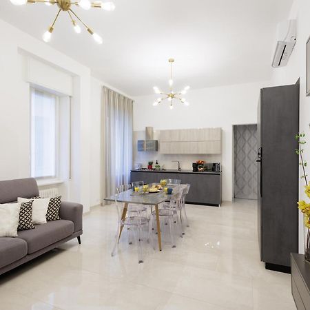Genoa Lux Apartments With Parking Экстерьер фото