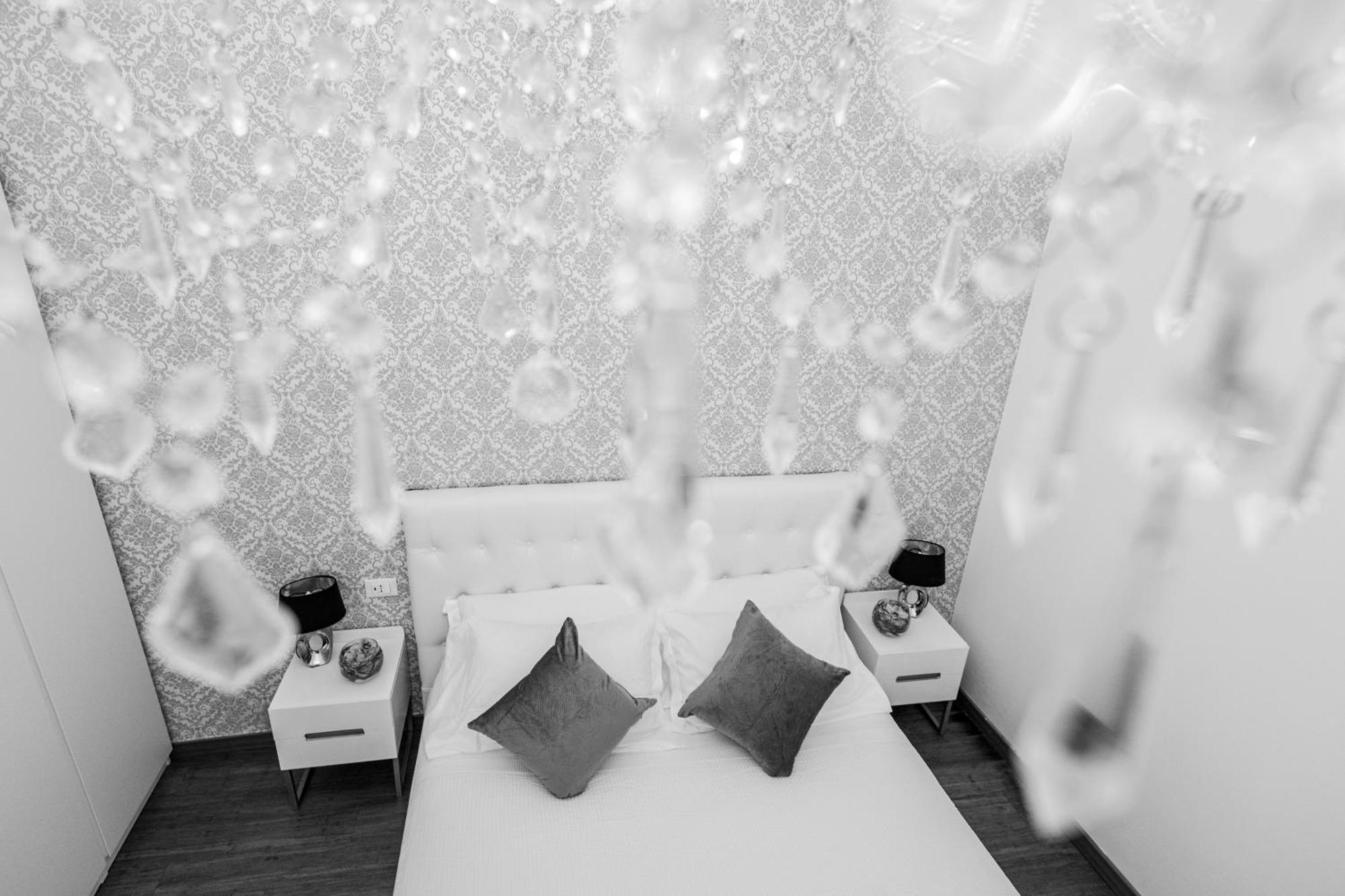 Genoa Lux Apartments With Parking Экстерьер фото