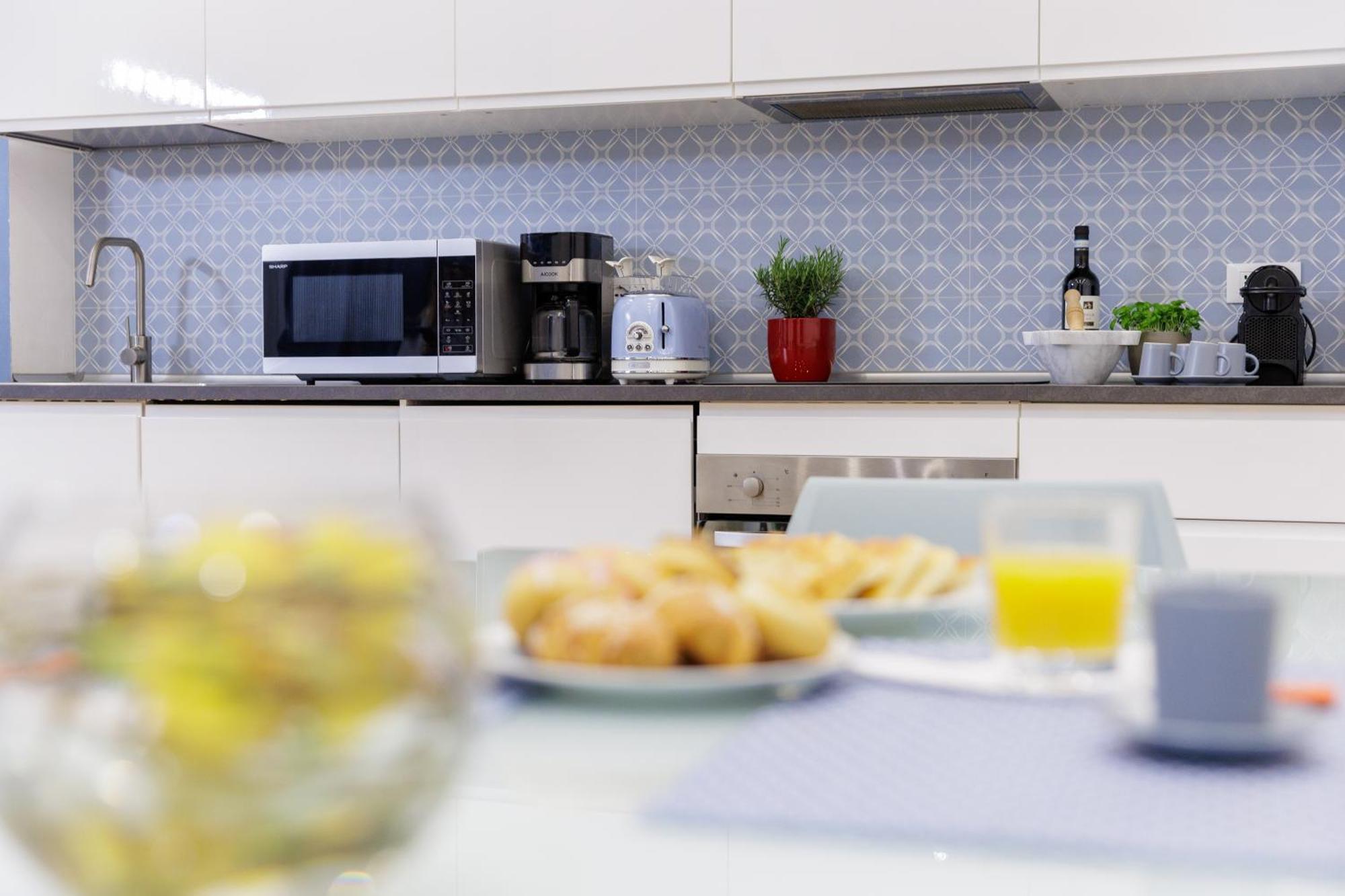Genoa Lux Apartments With Parking Экстерьер фото