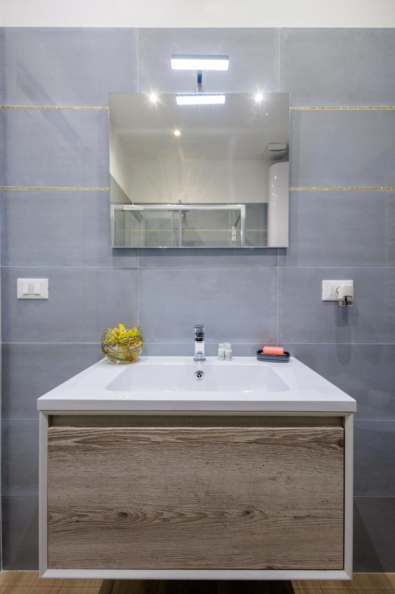 Genoa Lux Apartments With Parking Экстерьер фото